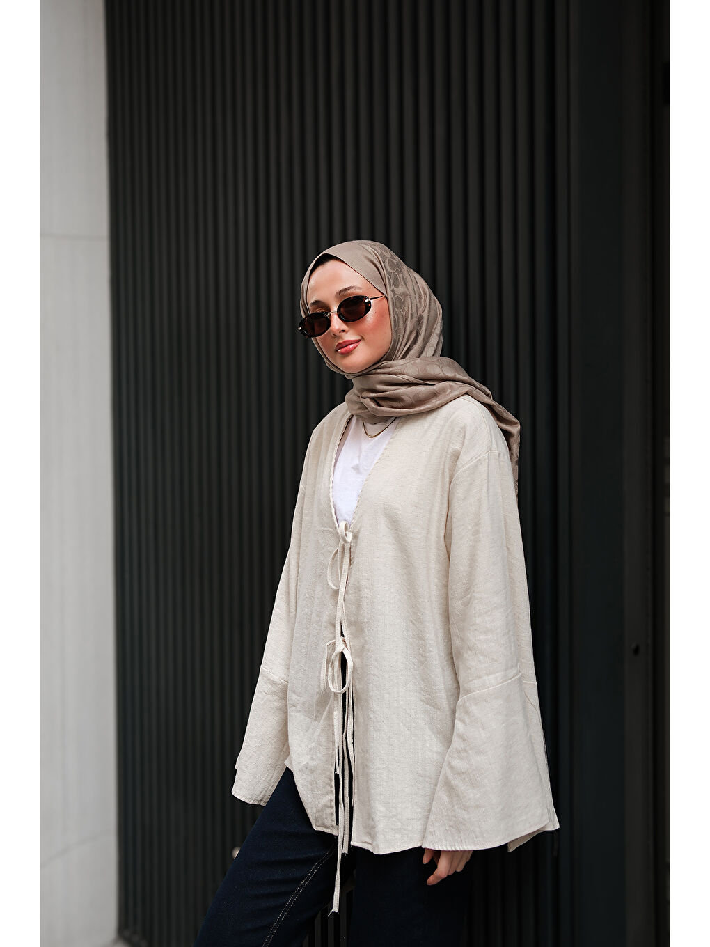 Ekru Kadın Bağlamalı Keten Gömlek Krem-2