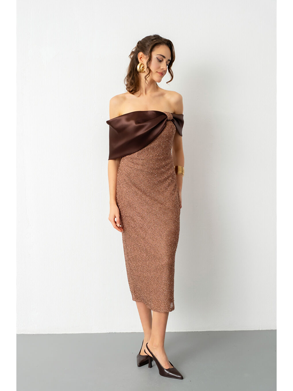 Kadın Kahverengi Yaka Detay Boncuklu Midi Söz Nişan Abiye Elbise-1