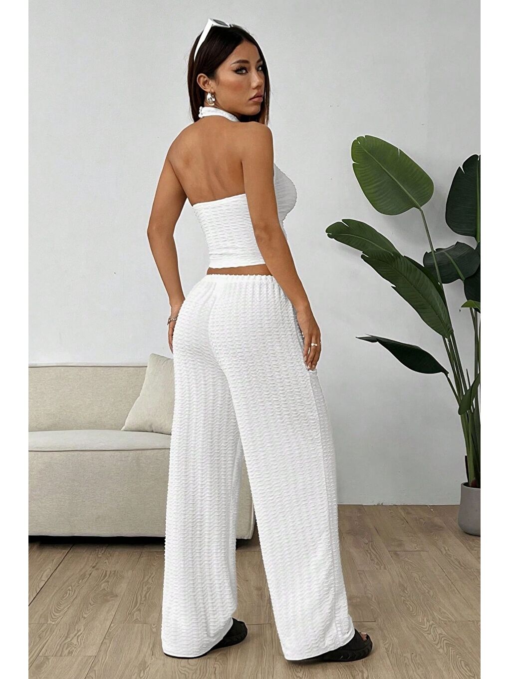 Beyaz Örme Kolsuz Sırtı Açık Bel Dar Bluz Pantolon Takım-1
