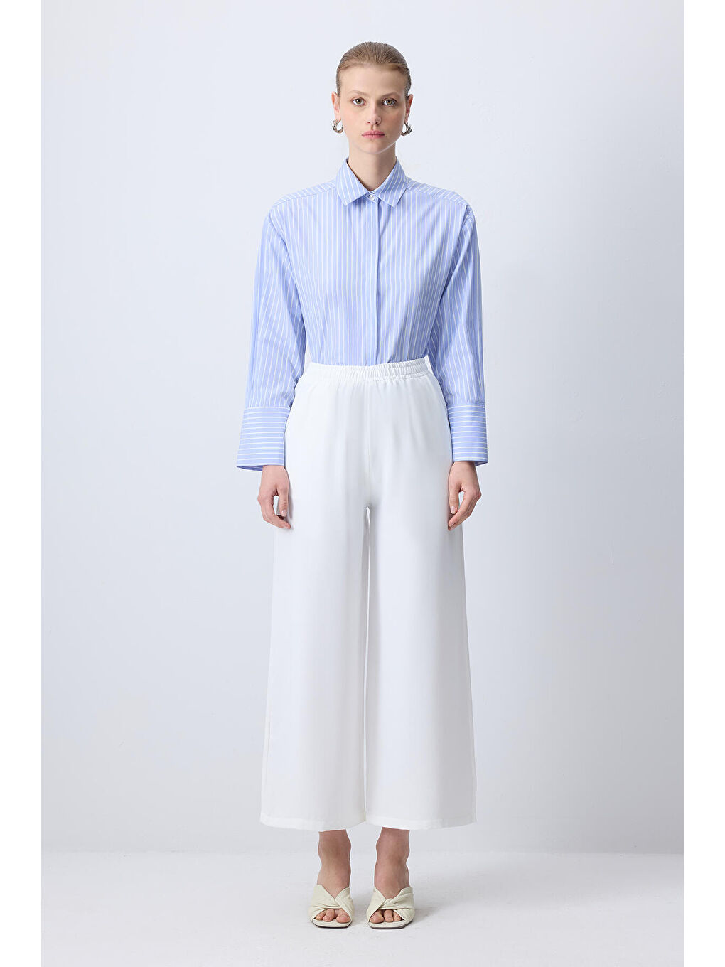 Ekru Relax Fıt Pantolon