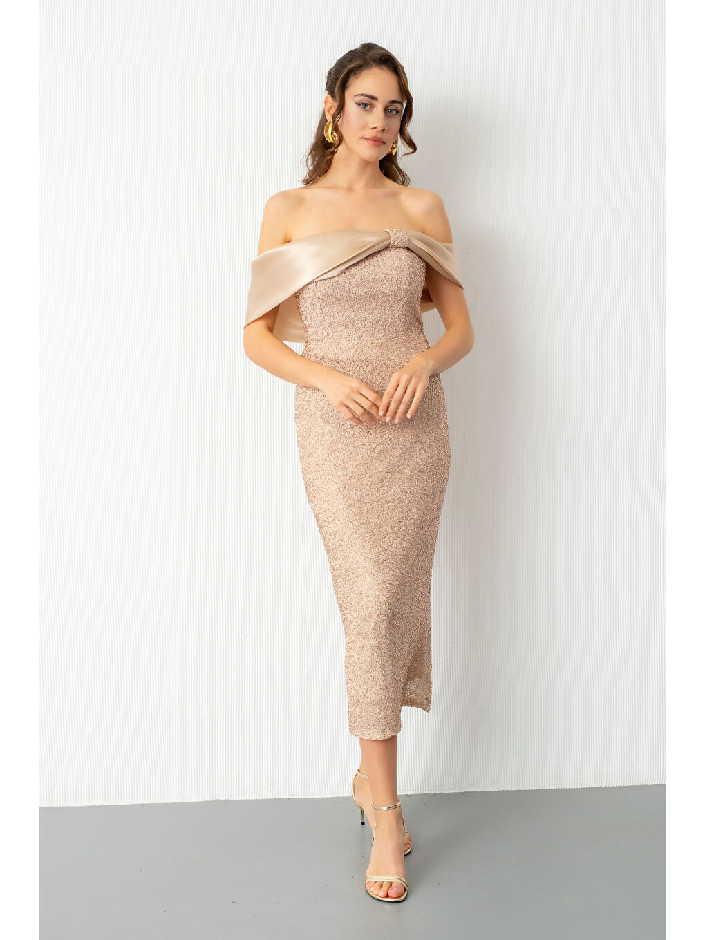 Kadın Bej Yaka Detay Boncuklu Midi Söz Nişan Abiye Elbise-1