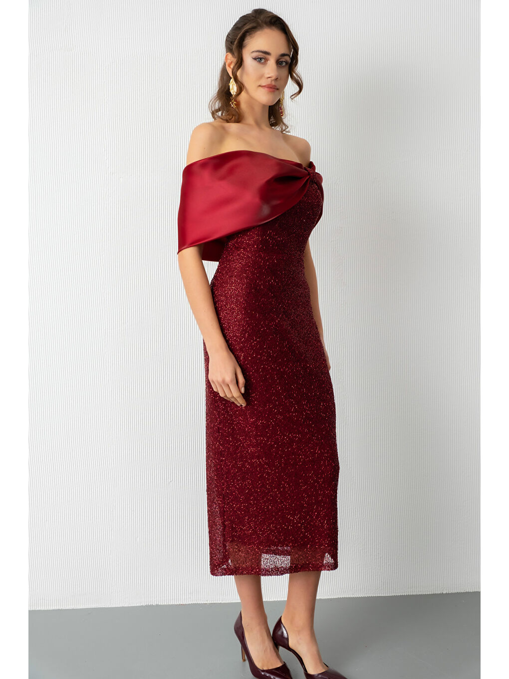 Kadın Bordo Yaka Detay Boncuklu Midi Söz Nişan Abiye Elbise-1
