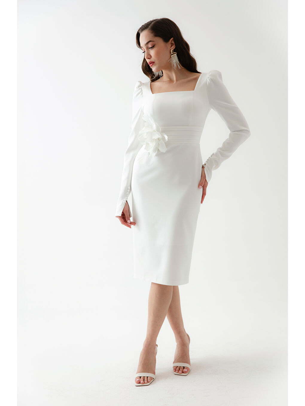 Kadın Beyaz Gül Detaylı Uzun Kol Söz Nişan Nikah Abiye Elbise