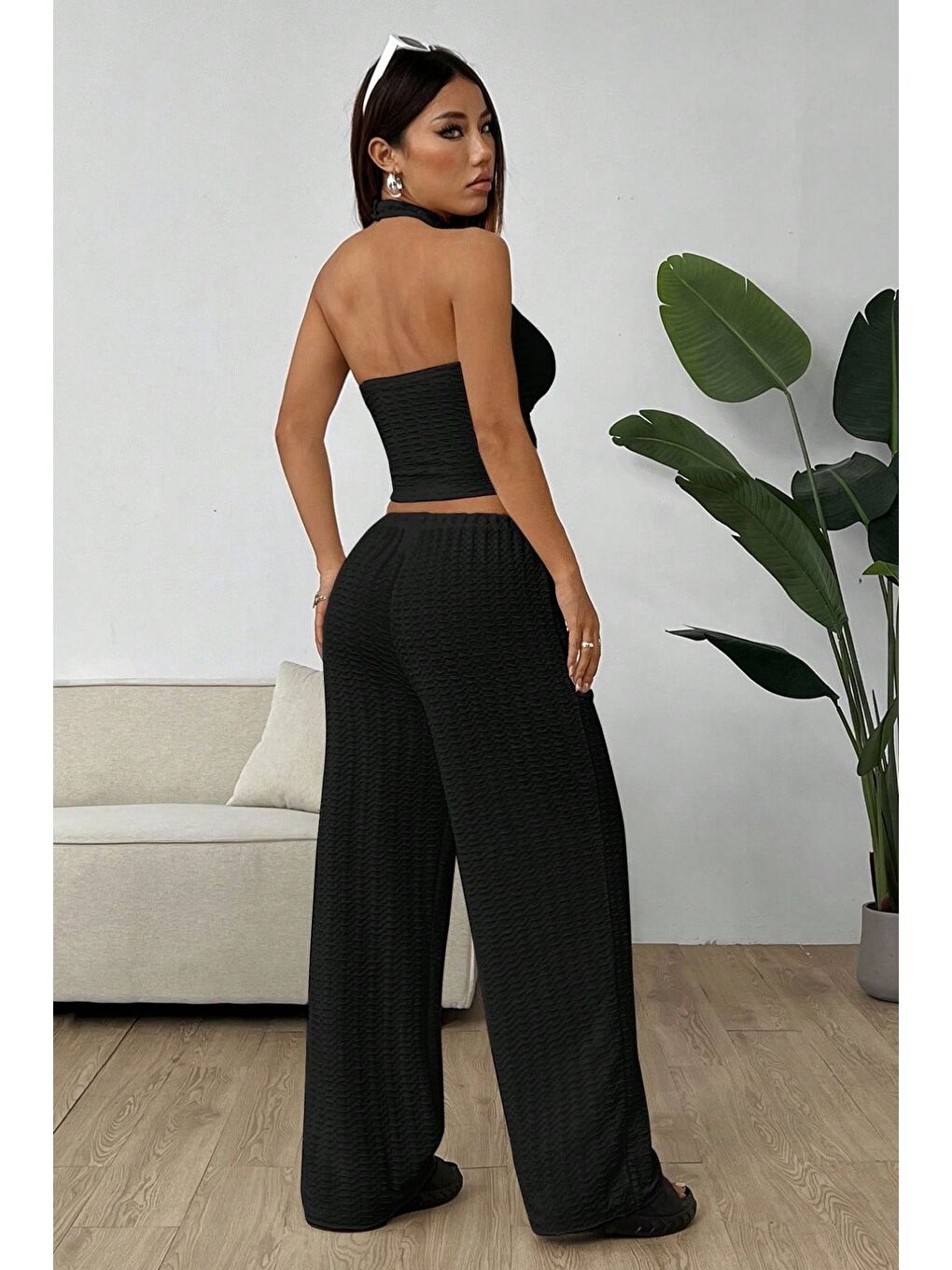 Siyah Örme Kolsuz Sırtı Açık Bel Dar Bluz Pantolon Takım-1