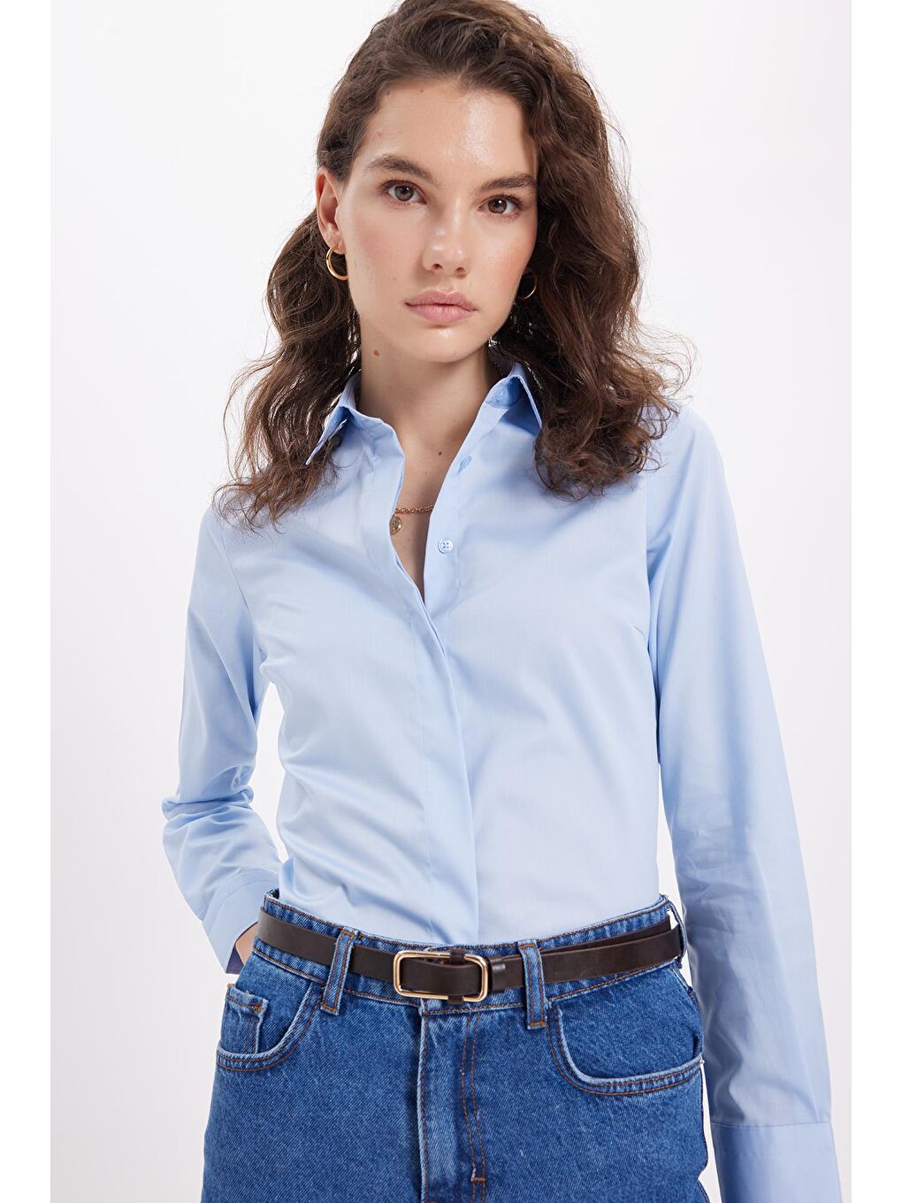 Kadın Slim Fit Non-Iron Pamuklu Vücuda Oturan Ütü Gerektirmez Pensli Mavi Gömlek-1