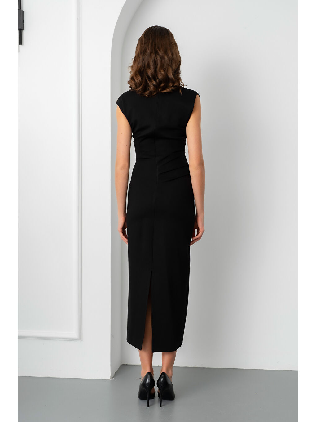 Kadın Siyah Yaka Detay Midi Davet Elbisesi-5