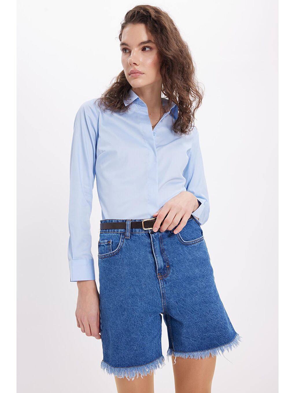 Kadın Slim Fit Non-Iron Pamuklu Vücuda Oturan Ütü Gerektirmez Pensli Mavi Gömlek-3