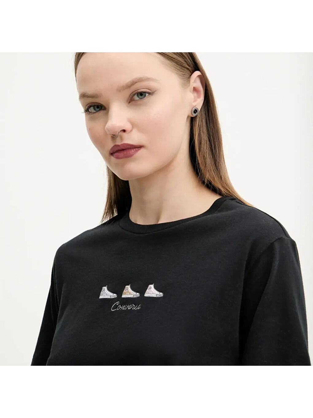 High Tops Kadın Siyah Yuvarlak Yaka Tişört-2