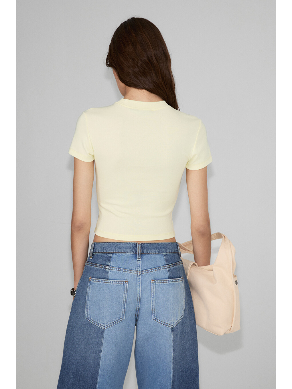 Zolen Kadın Yumuşak Ve Esnek Kumaşlı Organik Pamuklu Kısa Kollu Crop Sarı T-shirt-4