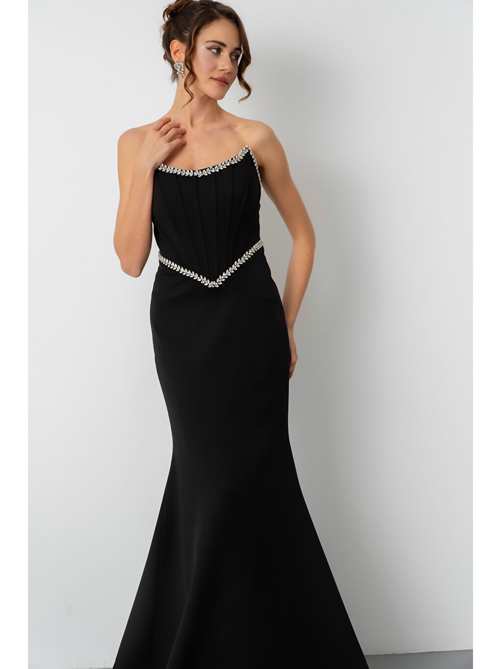Kadın Siyah Straplez Taşlı Peplum Kesim Söz Nişan Nikah Abiye Elbise-1