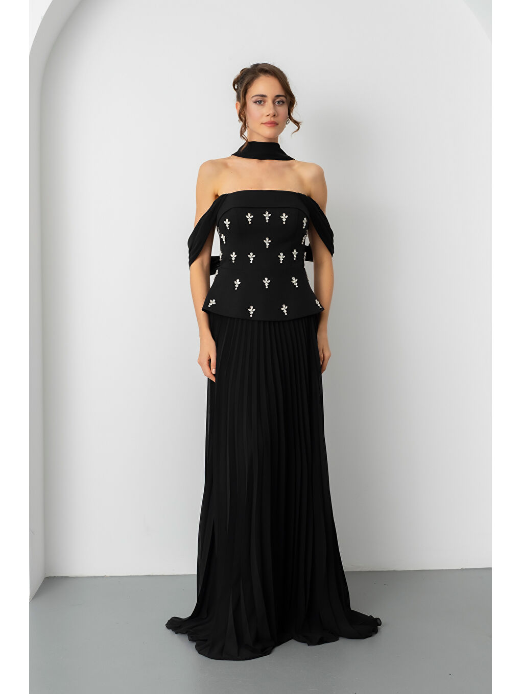 Kadın Siyah Straplez Yaka Taşlı Uzun Söz Nişan Nikah Abiye Elbise-2