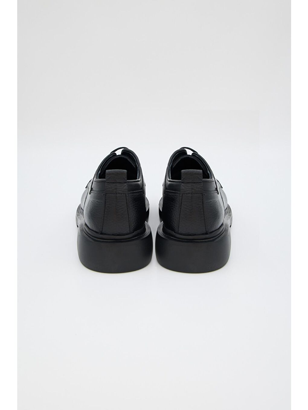 Siyah Orijinal Deri Kalın Taban Bağcıklı Günlük Klasik Ayakkabı-2