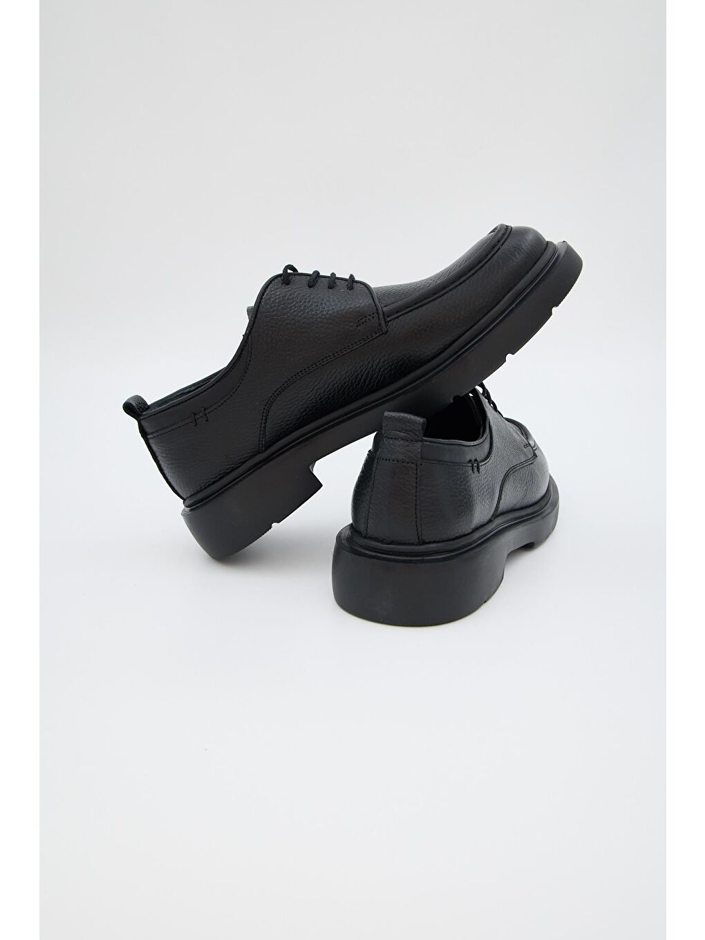 Siyah Orijinal Deri Kalın Taban Bağcıklı Günlük Klasik Ayakkabı-4