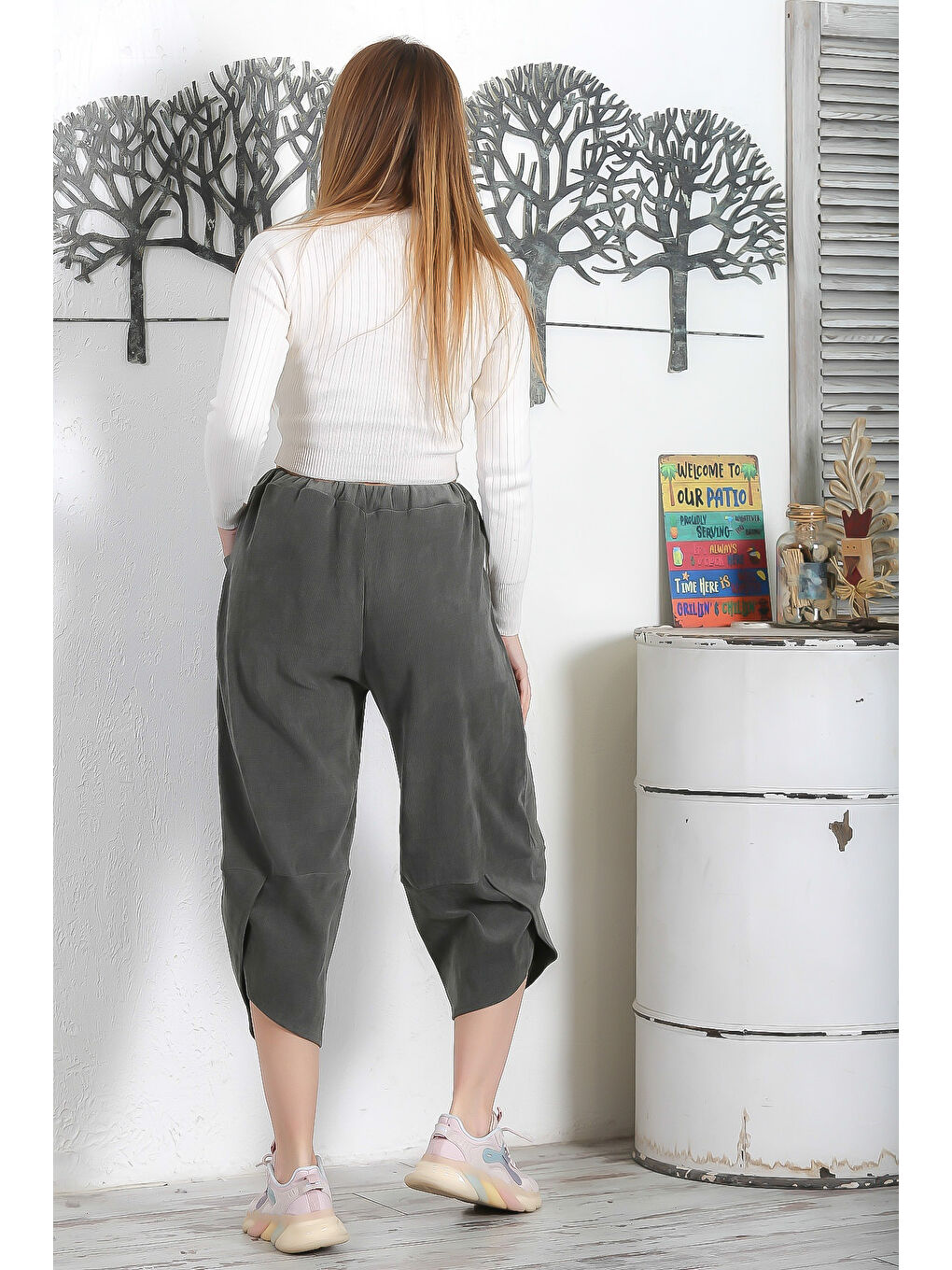 İtalyan Haki Lastikli Ve Bağlamalı Bel Kısa Paça Casual Kadife Geniş Kesim Dokuma Pantolon-5