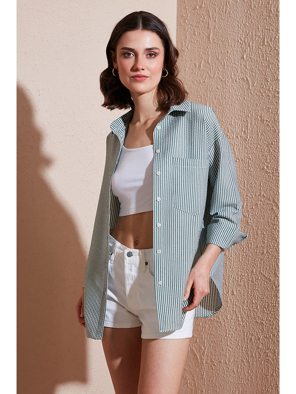 Yeşil Regular Fit Uzun Kollu Cepli Çizgili Kadın Gömlek 6772895-1