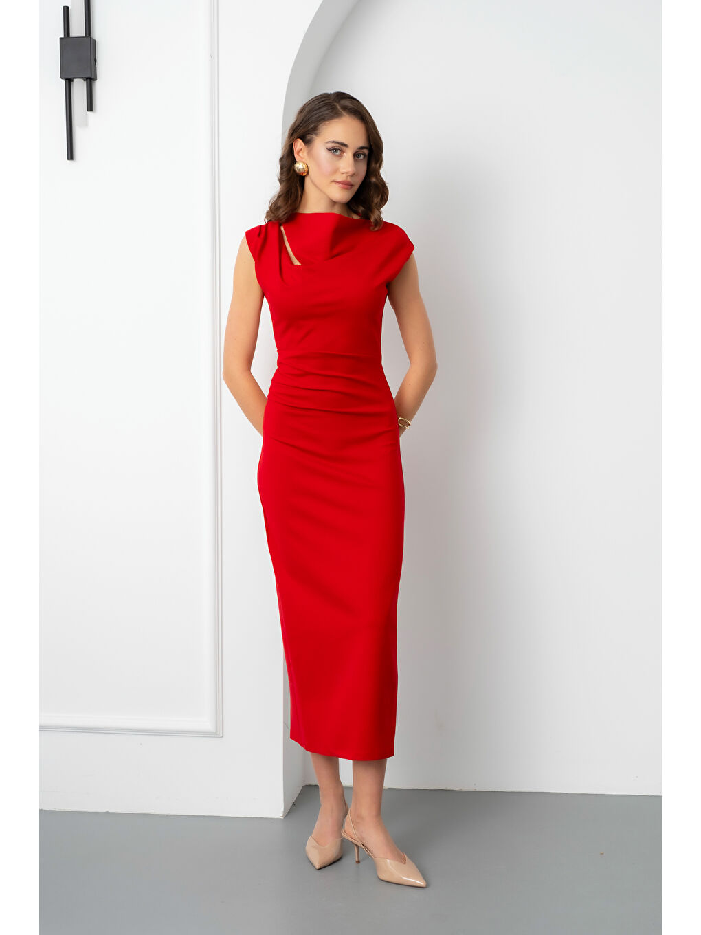 Kadın Kırmızı Yaka Detay Midi Davet Elbisesi-2