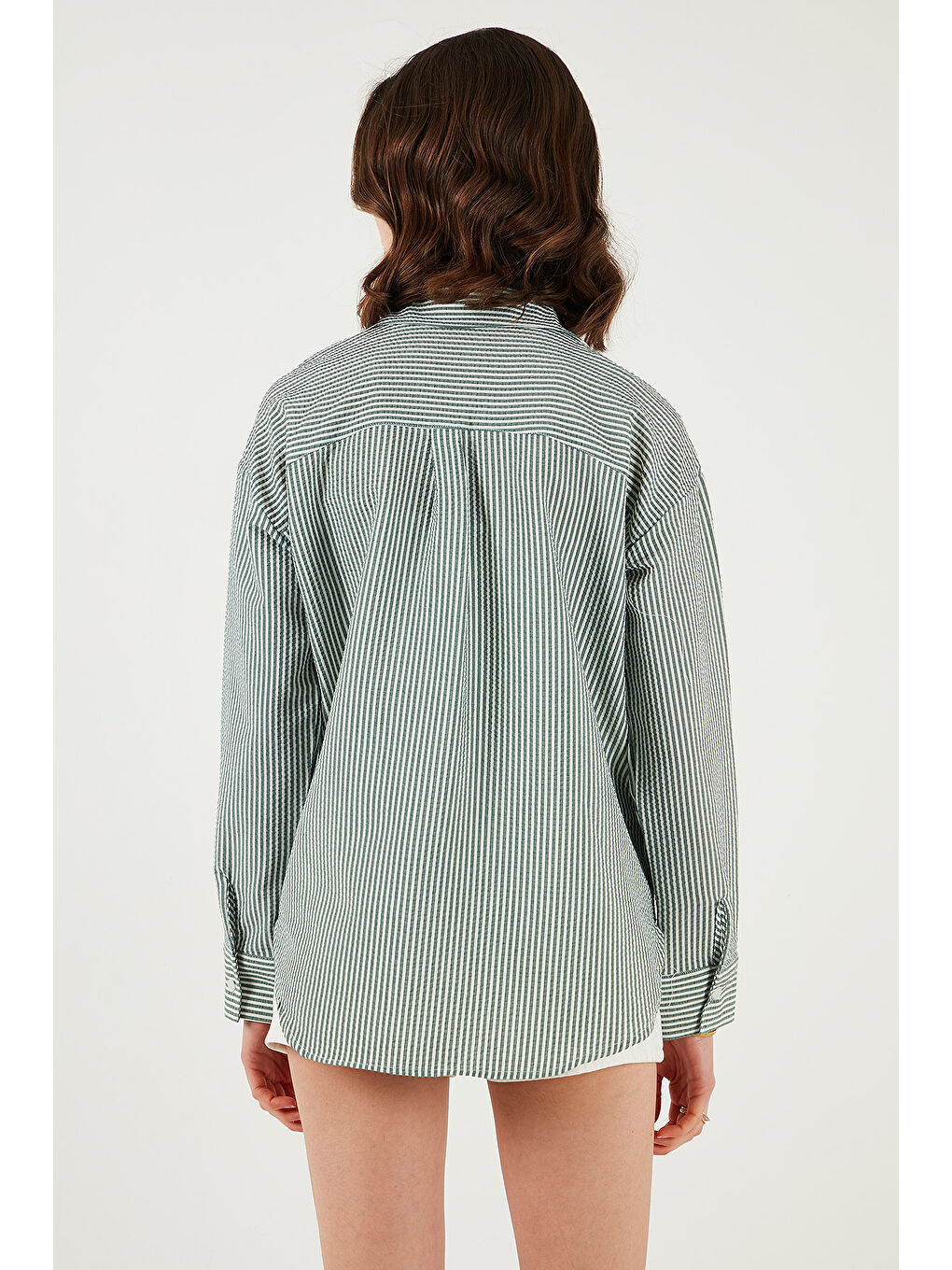 Yeşil Regular Fit Uzun Kollu Cepli Çizgili Kadın Gömlek 6772895-6