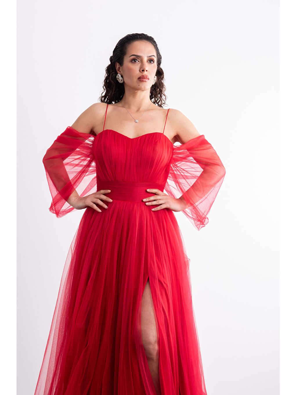 Kırmızı Spagetti Askılı,Romantik ,Önü Yırtmaçlı,Tüllü, Prenses Model Abiye-5