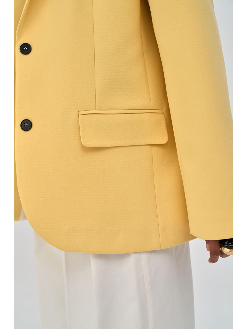 Emma Dikiş Detaylı Sarı Blazer-7