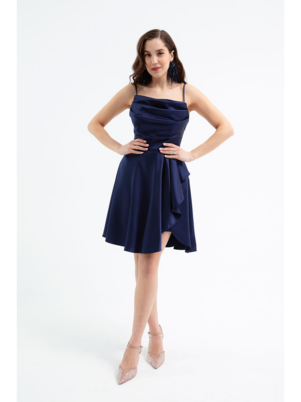 Kadın Lacivert Volanlı Yırtmaçlı Kısa Saten Abiye & Mezuniyet Elbisesi-3