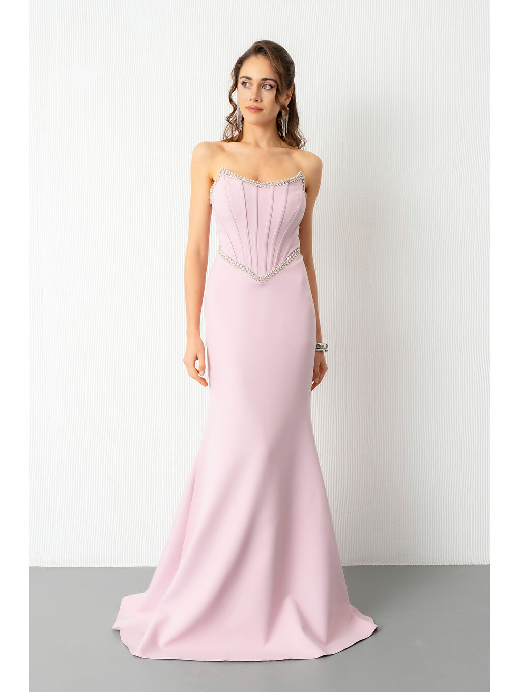 Pembe Kadın Pudra Straplez Taşlı Peplum Kesim Söz Nişan Nikah Abiye Elbise
