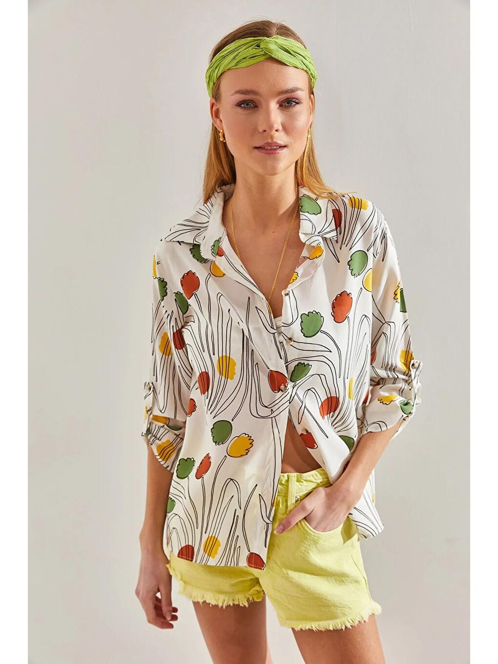 Ekru Kadın Kol Katlamalı Desenli Viskon Gömlek 60101031-1