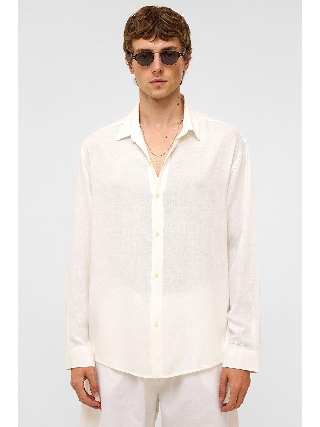 Oversize Uzun Kollu Keten Gömlek Beyaz-2