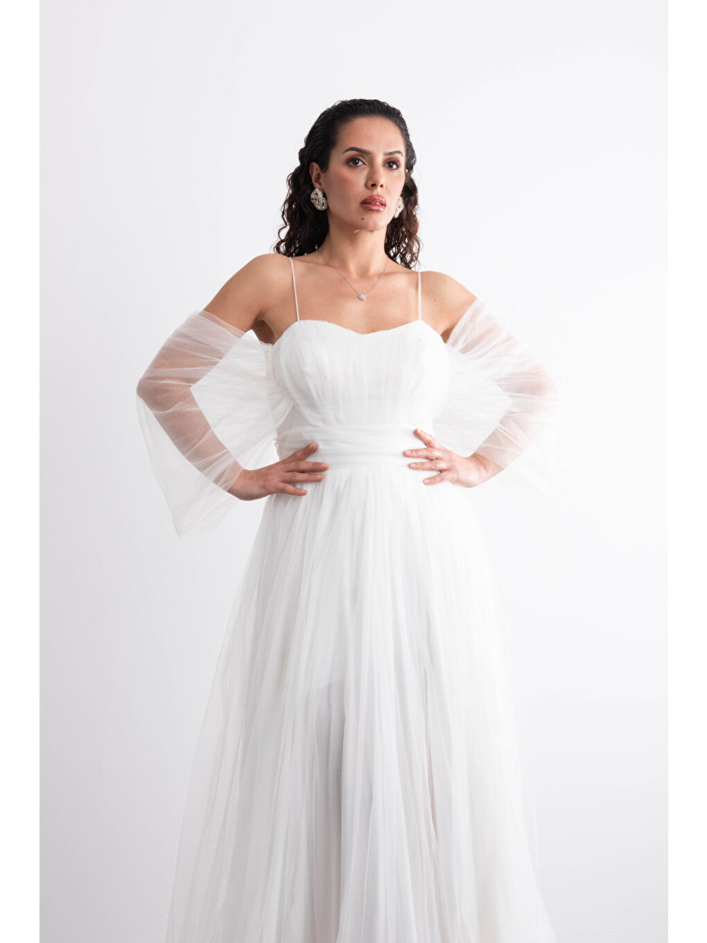 Ekru Spagetti Askılı,Romantik ,Önü Yırtmaçlı,Tüllü, Prenses Model Abiye-3