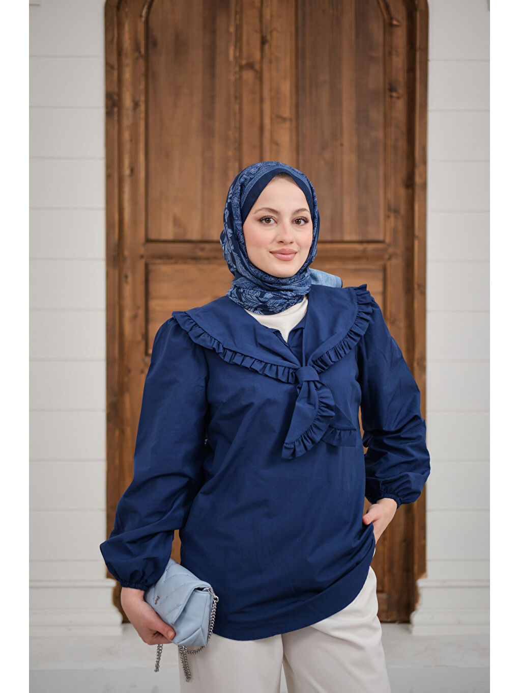 Kadın Yakası Fırfırlı Basic Gömlek Lacivert-1