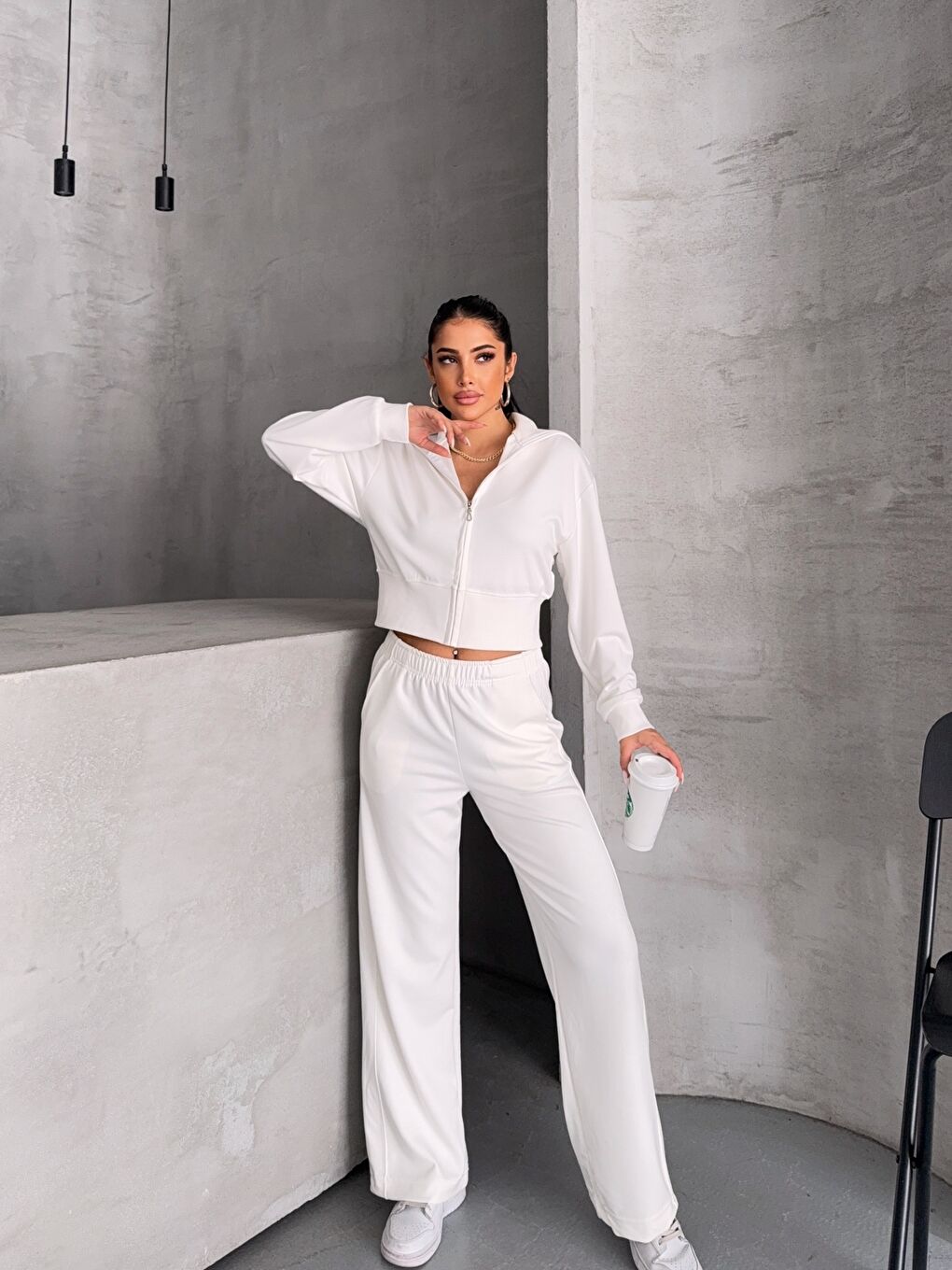 Modal Kumaş Crop Üst Eşofman Takım Beyaz