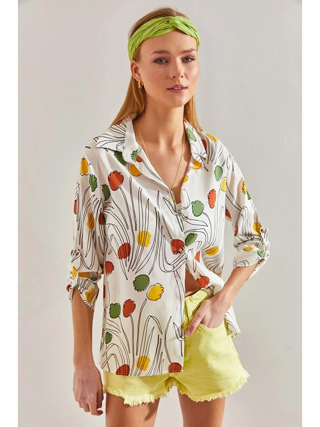 Ekru Kadın Kol Katlamalı Desenli Viskon Gömlek 60101031-3