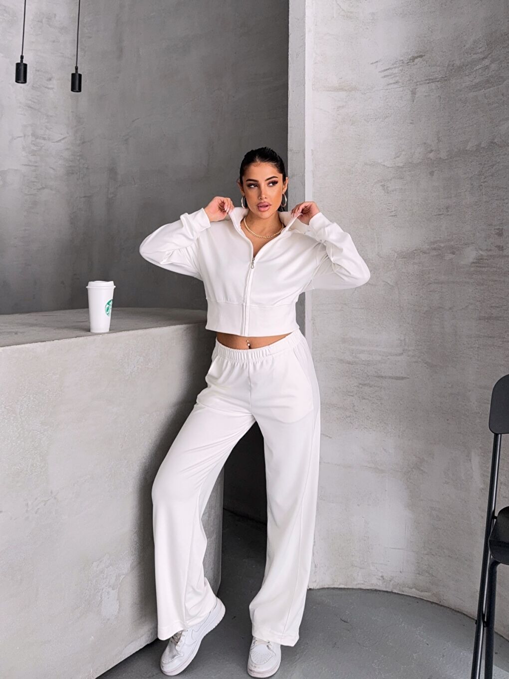 Modal Kumaş Crop Üst Eşofman Takım Beyaz-1