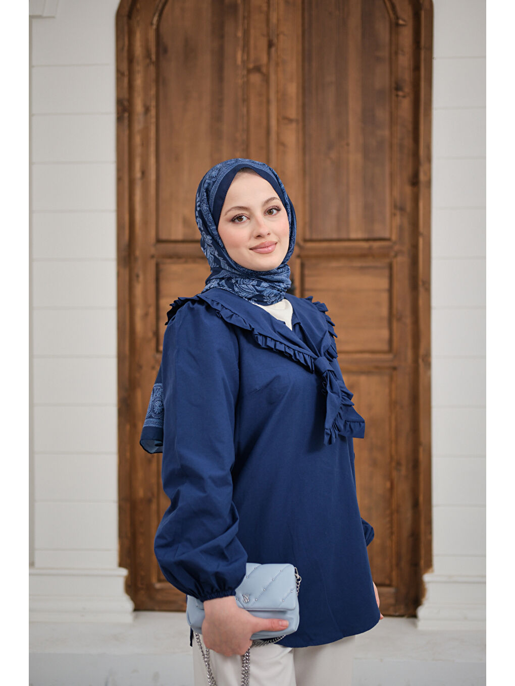 Kadın Yakası Fırfırlı Basic Gömlek Lacivert-4