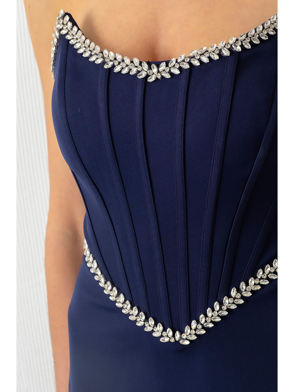 Kadın Lacivert Straplez Taşlı Peplum Kesim Söz Nişan Nikah Abiye Elbise-3