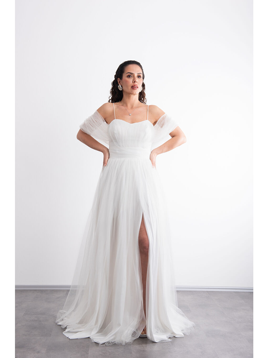 Ekru Spagetti Askılı,Romantik ,Önü Yırtmaçlı,Tüllü, Prenses Model Abiye-7