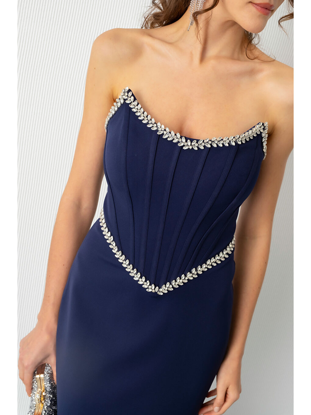 Kadın Lacivert Straplez Taşlı Peplum Kesim Söz Nişan Nikah Abiye Elbise-4