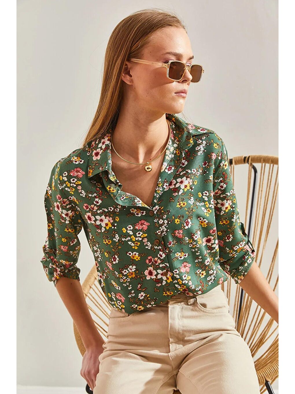 Haki Kadın Kol Katlamalı Desenli Viskon Gömlek 60101030-4