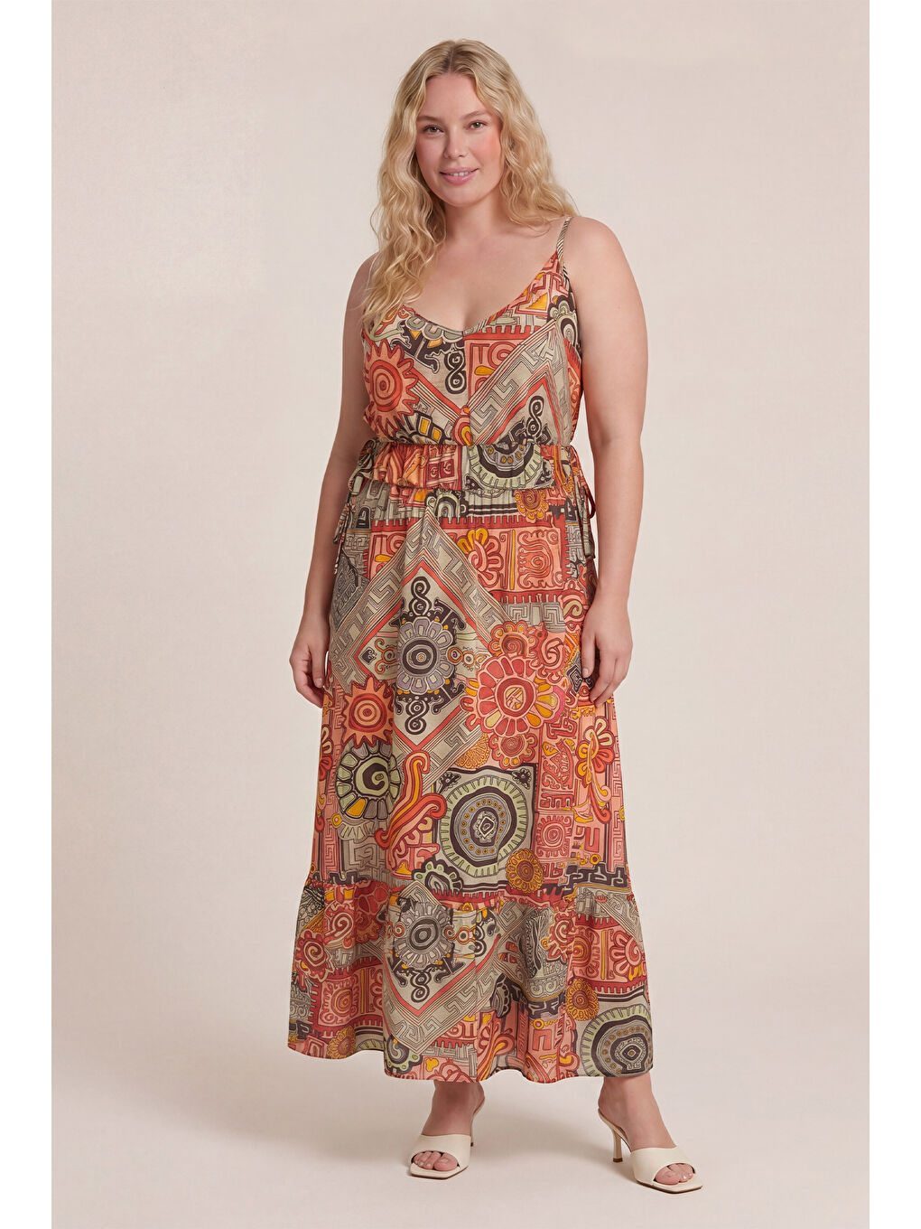 Yeşil V Yaka Büzgülü Bağlama Detaylı Elbise-3