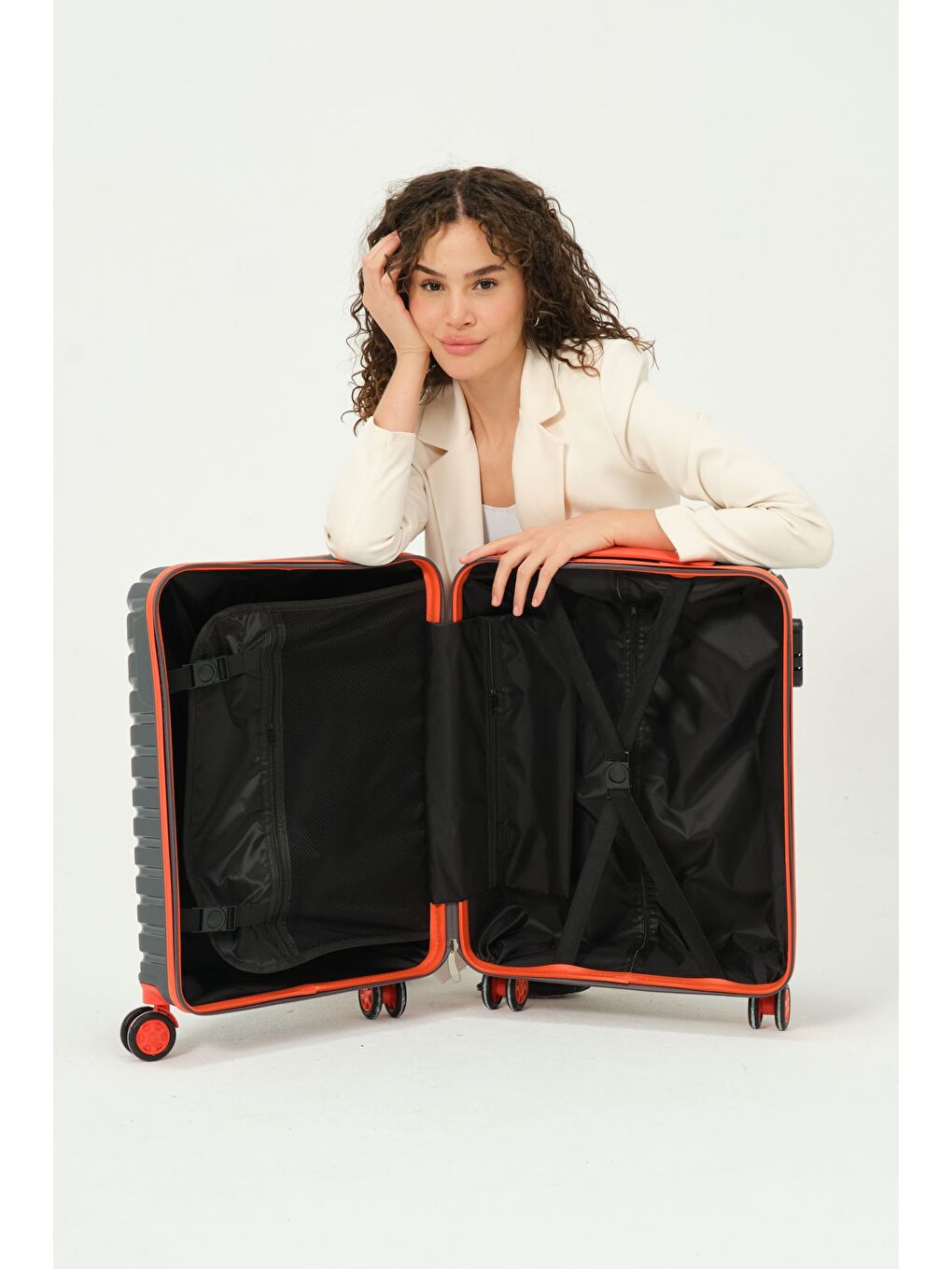 Gri Kabin Boy Füme - Turuncu PP Valiz-4