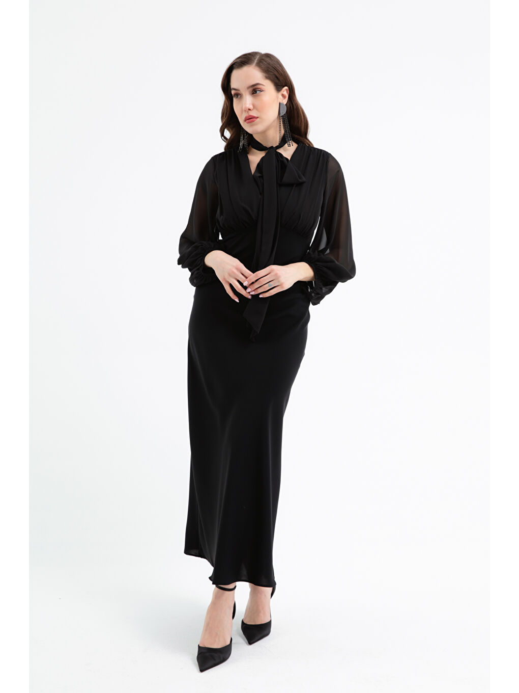 Kadın Siyah Şifon Garnili Elbise-1