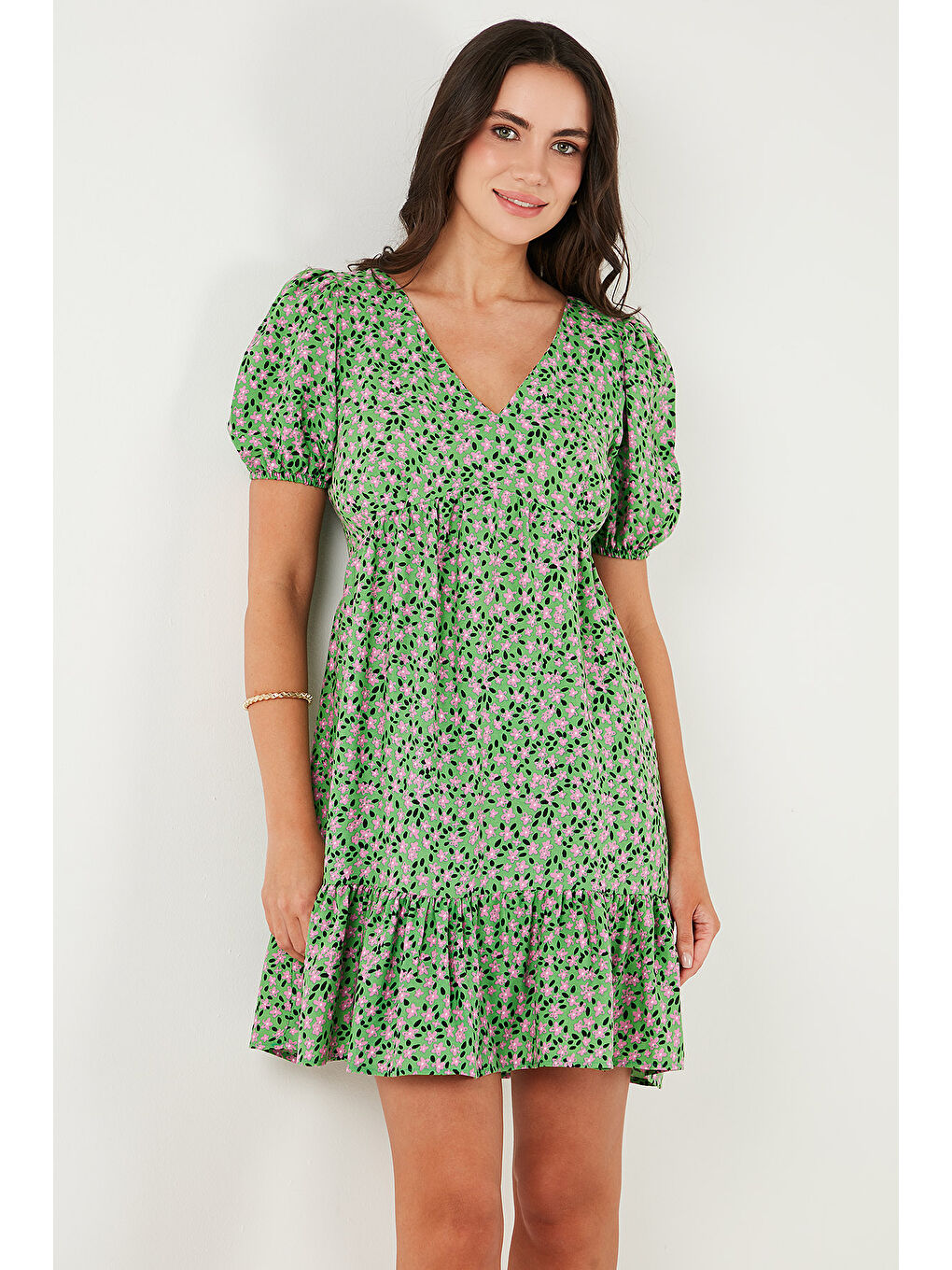 Yeşil Regular Fit V Yaka Balon Kol Desenli Mini Kadın Elbise 67810045-4