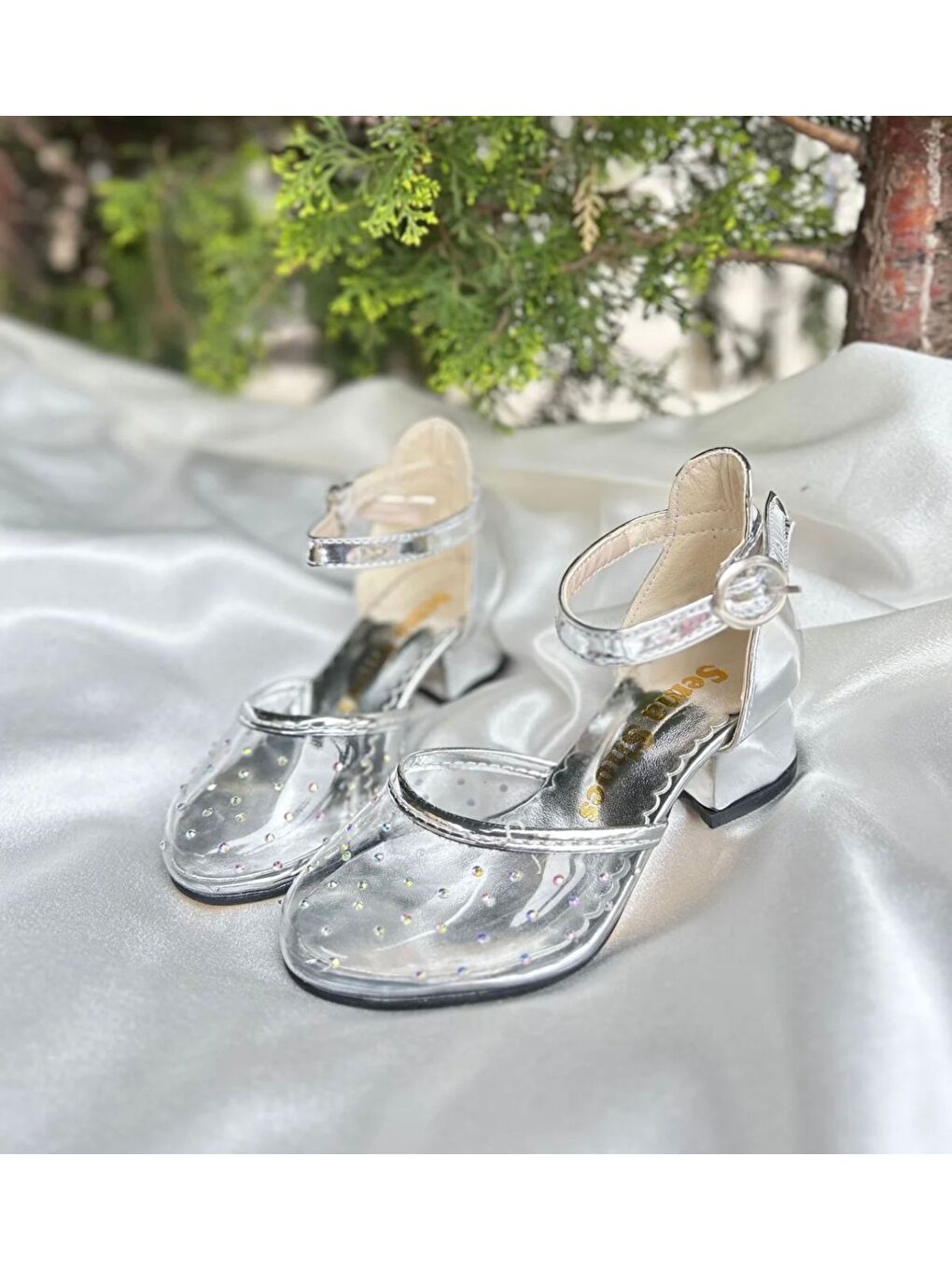 Beyaz Kız Çocuk Gümüş Topuklu Abiye Ayakkabı
