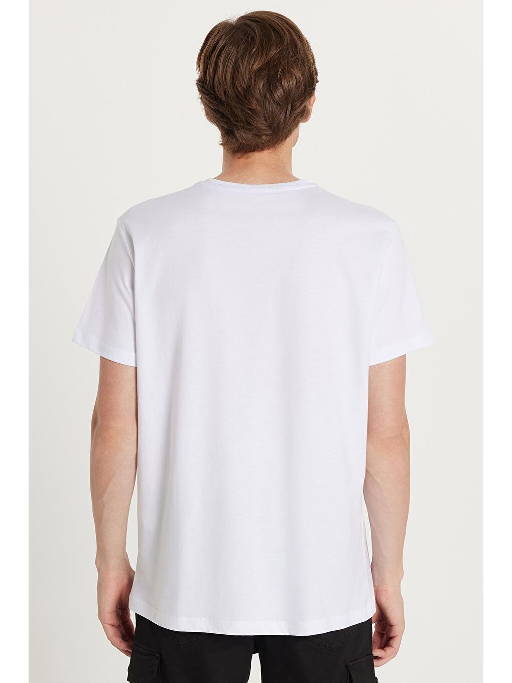 Erkek Slim Fit Dar Kesim %100 Pamuk Yumuşak Dokulu Baskılı Beyaz Bisiklet Yaka Tişört-4