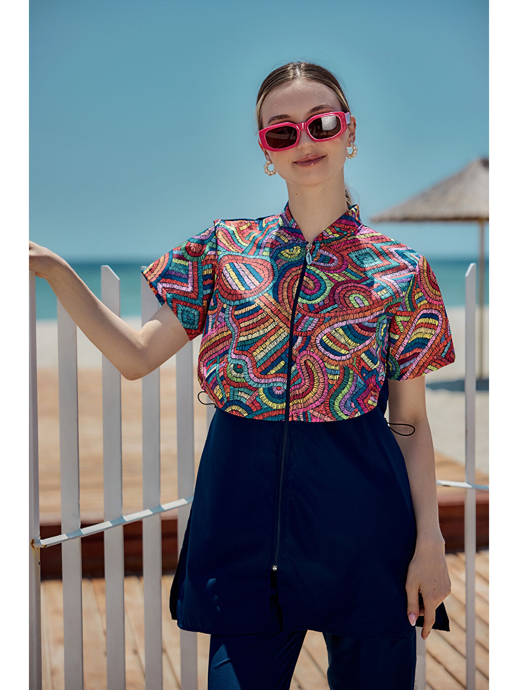 Siyah Önü Kapaklı Paraşüt Kısa Kollu Yarı Kapalı Mayo Nurel R2601-1