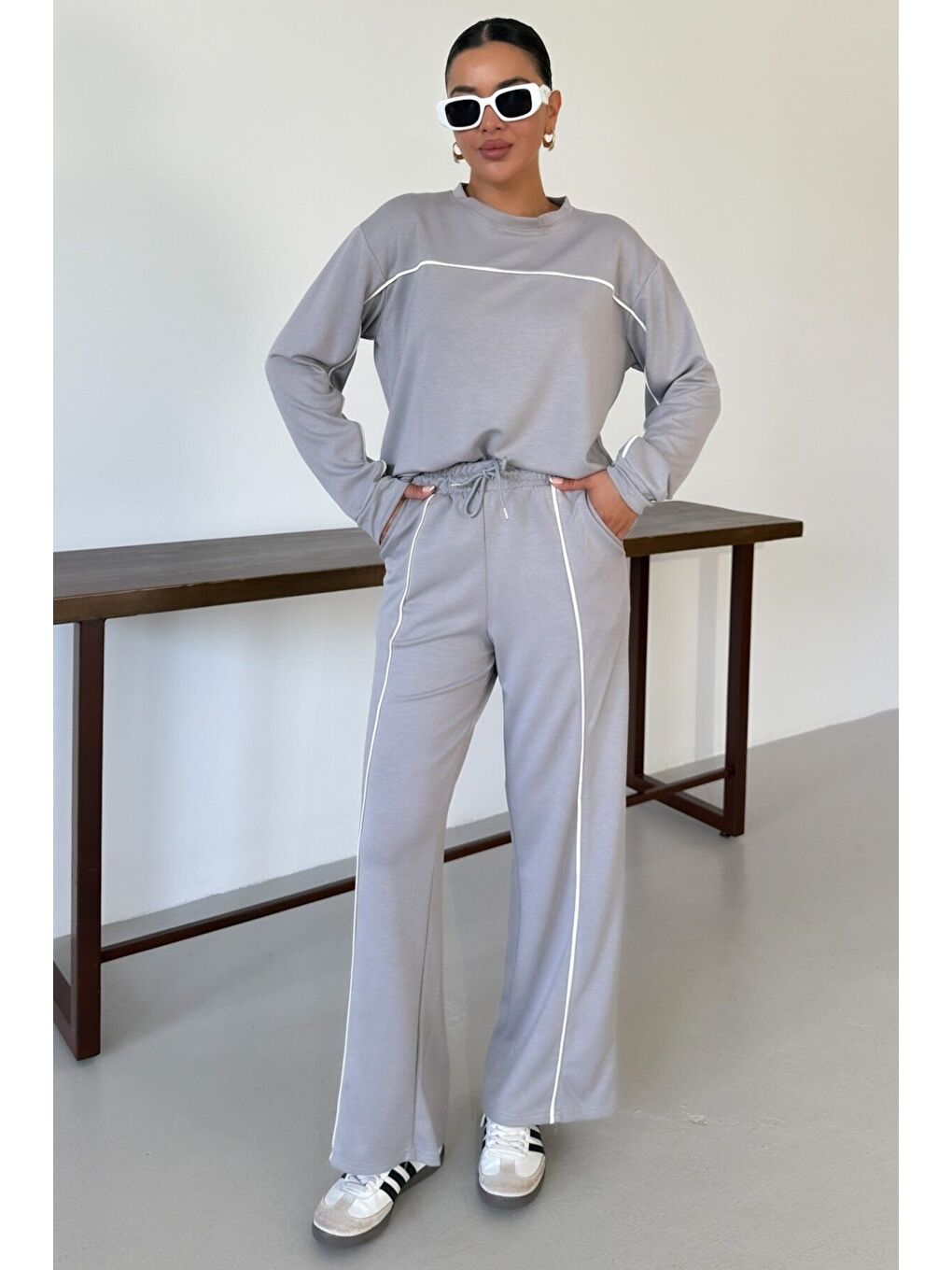 Kadın Gri İnce Beyaz Biye Çizgi Detaylı Bisiklet Yaka Modal Kumaş Alt-Üst Takım-3