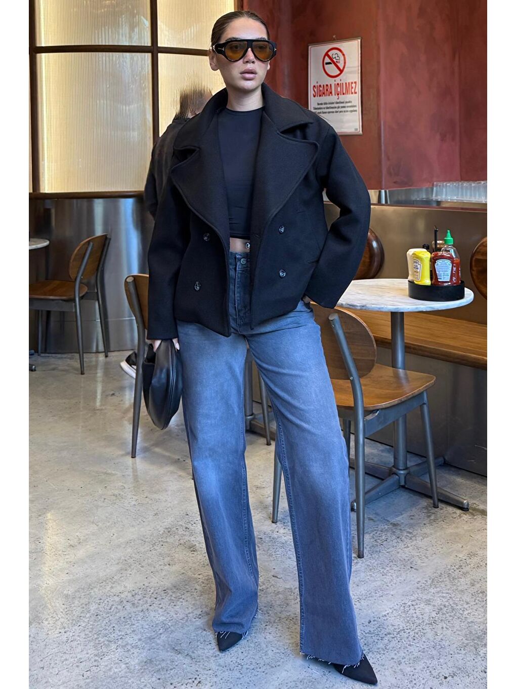 Siyah Kısa Kaşe Kadın Kaban Mg2544-6