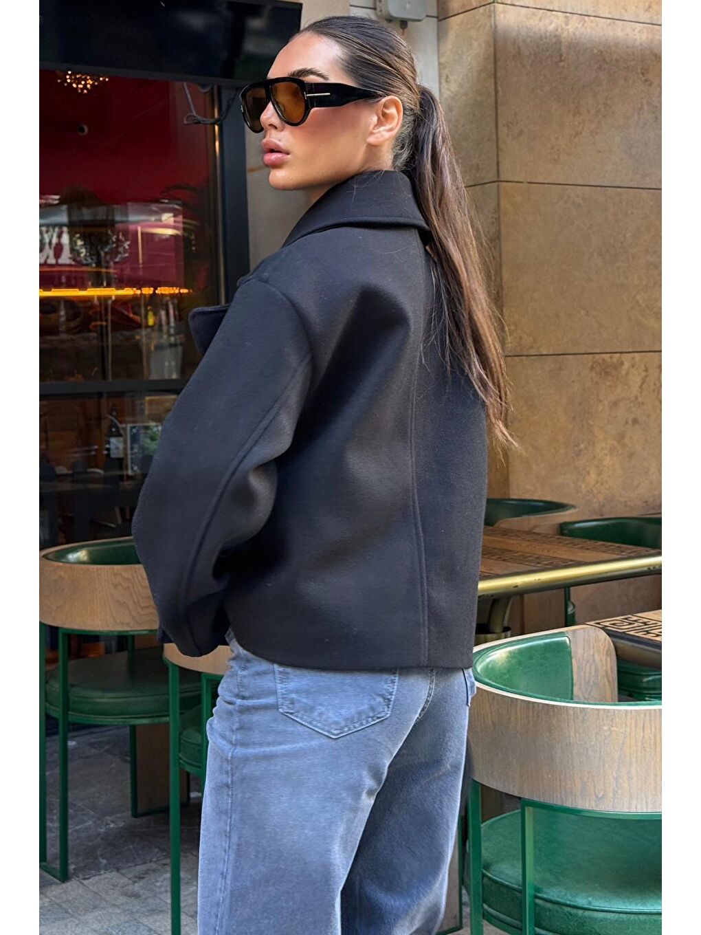 Siyah Kısa Kaşe Kadın Kaban Mg2544-7