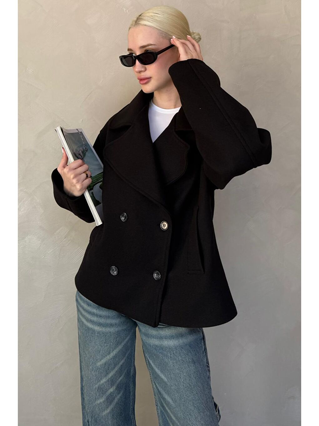 Siyah Kısa Kaşe Kadın Kaban Mg2544-11