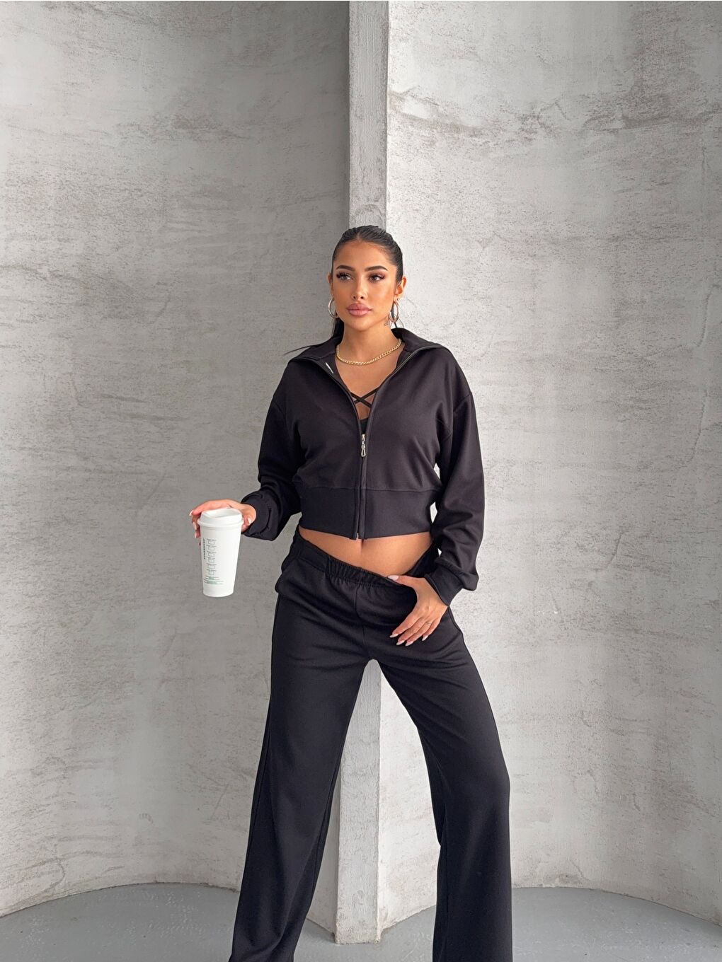 Modal Kumaş Crop Üst Eşofman Takım Siyah-3