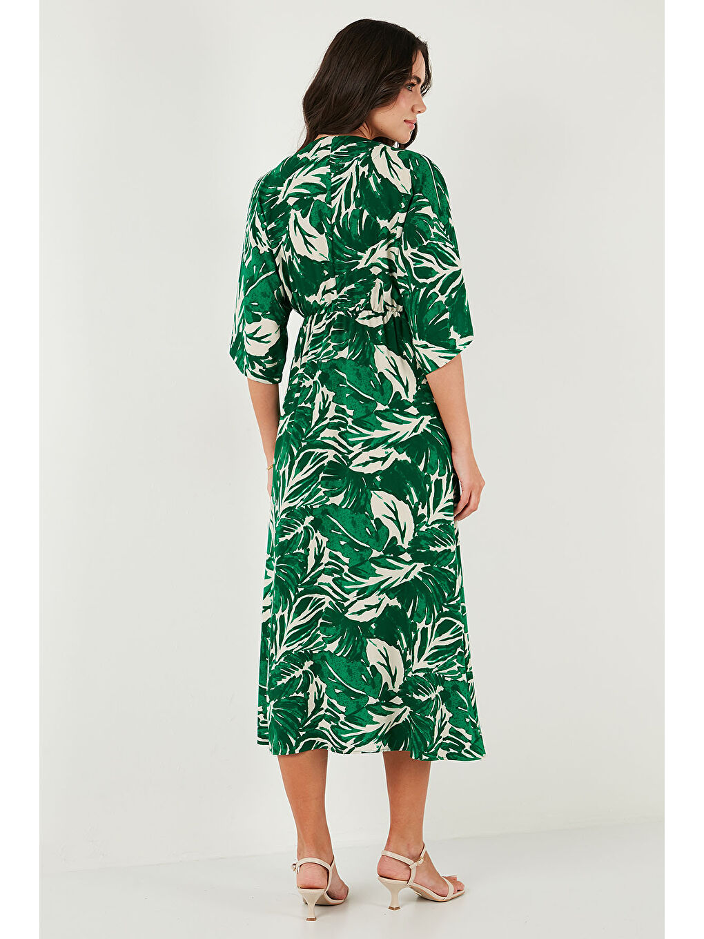 Yeşil Regular Fit V Yaka Desenli Midi Boy Kadın Elbise 67810573-6